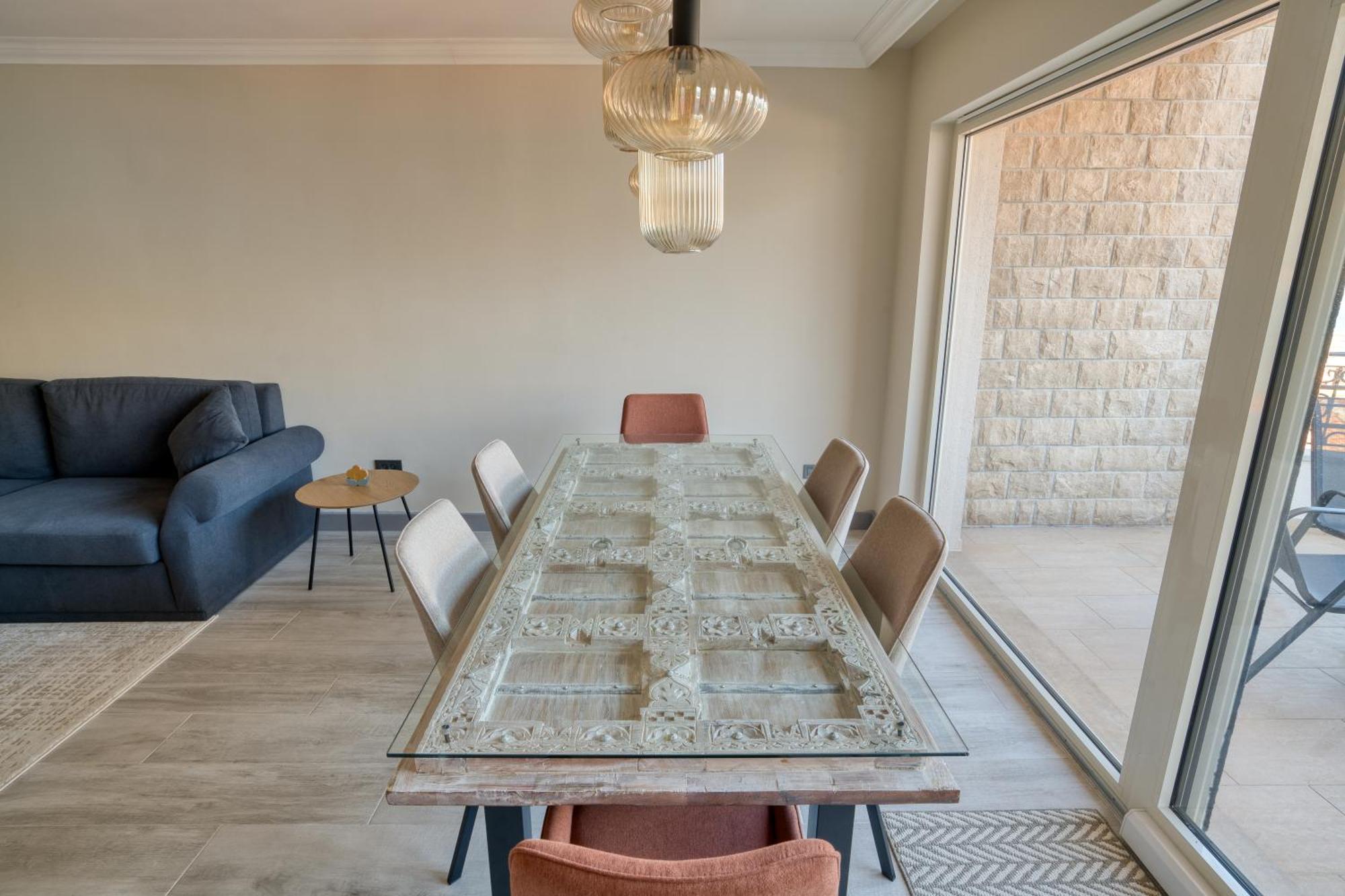 Luxurious 3-Bedroom Apartment By Mn Property Kotor Exterior photo